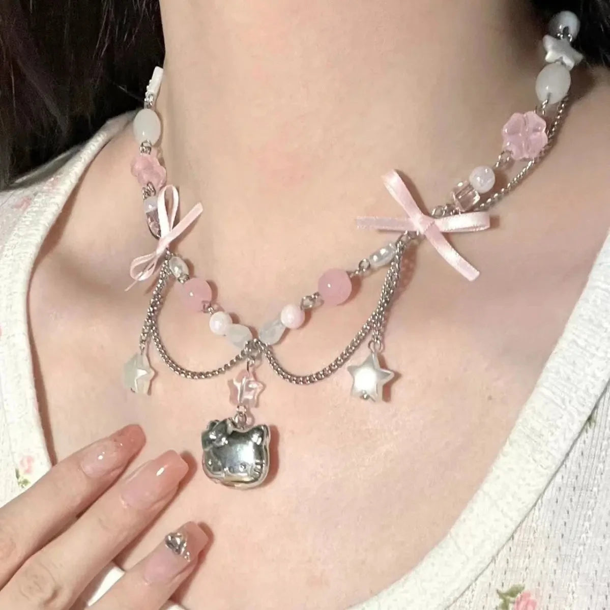 Sanrio Hello Kitty Necklace Anime Cute Kawaii Bow Beaded Star Accessories Necklace Women Elegant Clavicle Chain Jewelry Gift